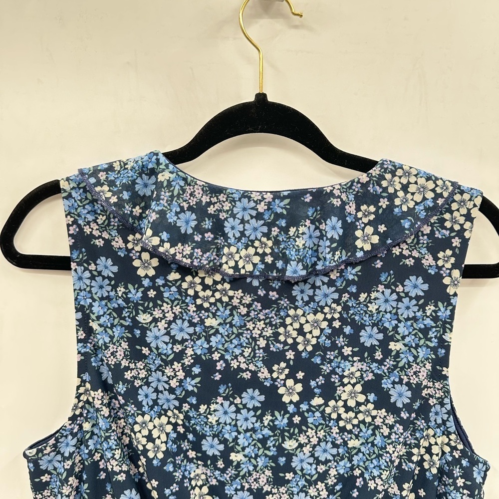 MORGAN TAYLOR blue floral ruffle neck woman cottagecore coastal grandma tank L - Picture 9 of 11